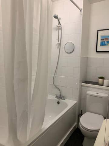 Modern One Bedroom Victoria Apartment London Kültér fotó