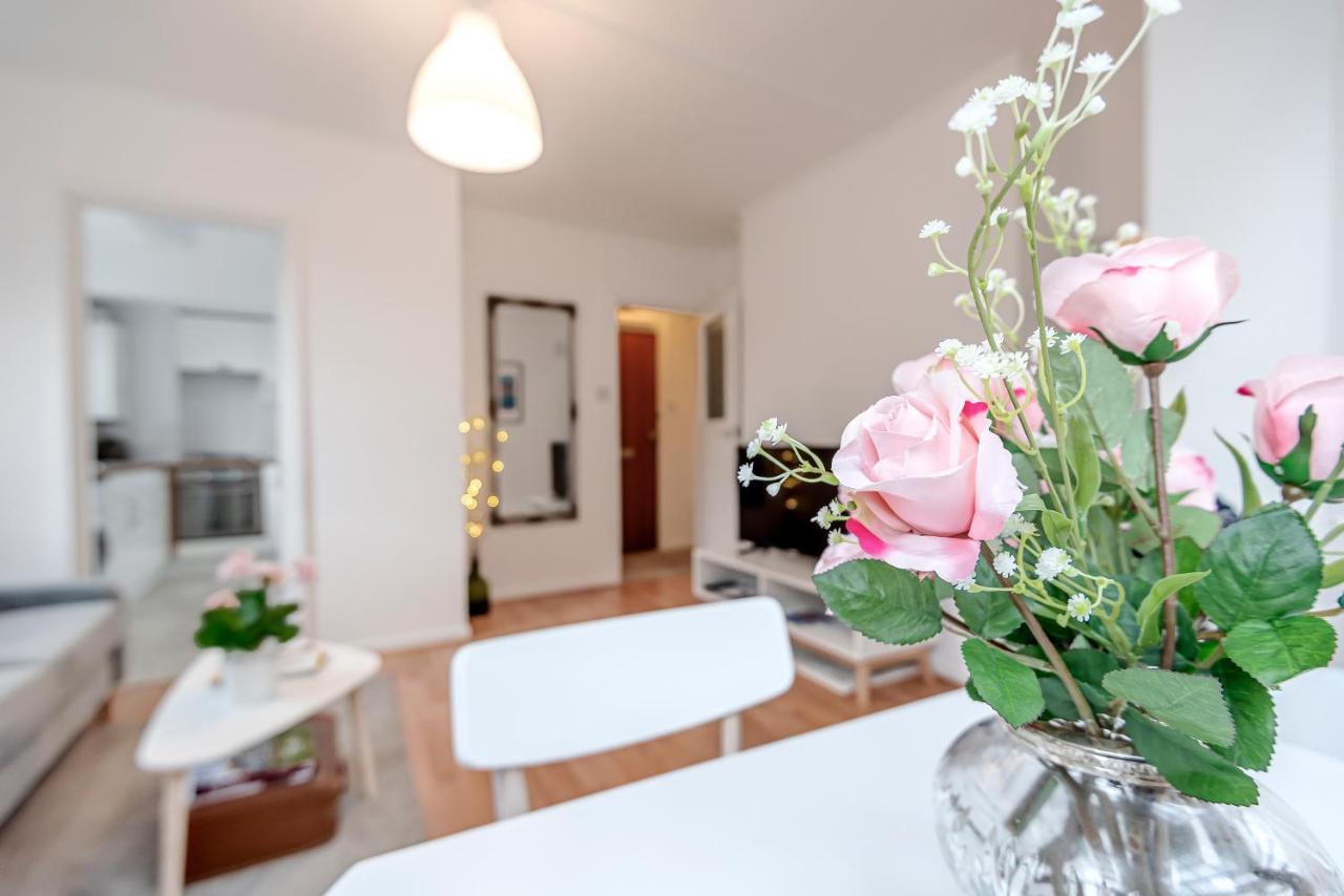Modern One Bedroom Victoria Apartment London Kültér fotó